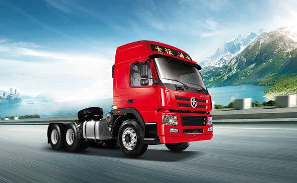 直降3万元 大运新n8e牵引车