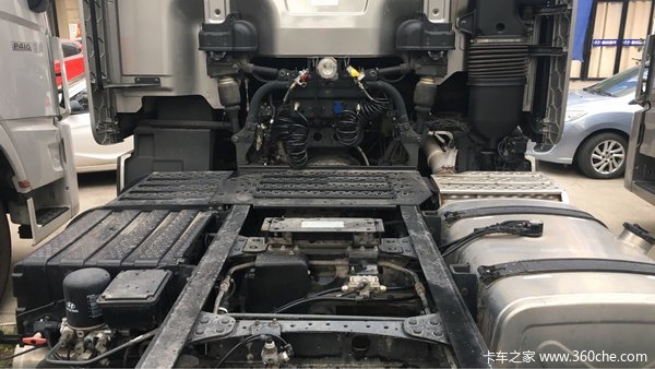 订车有大礼包 无锡四川现代6X4牵引促销