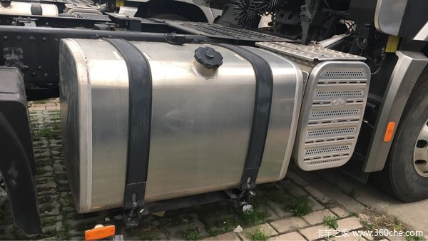 订车有大礼包 无锡四川现代6X4牵引促销