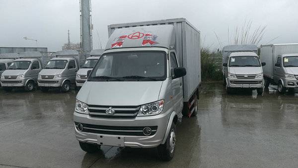 185米单排厢式微卡(sc5031xxyagd52)  详情表 车型名称 长安跨越 新豹