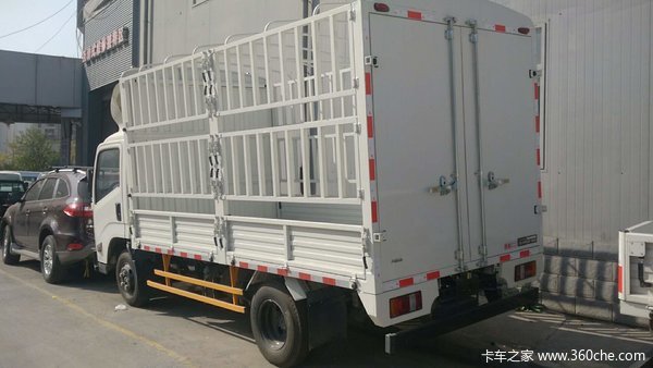 江铃中宽体轻卡享4000抵10000