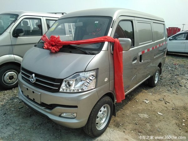 新车优惠 唐山V3封闭货车仅售3.45万元