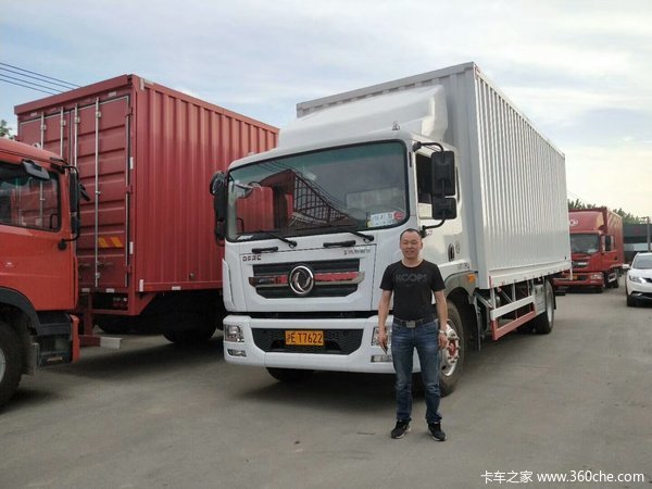 恭喜翟总喜提爱车 东风多利卡中卡D9