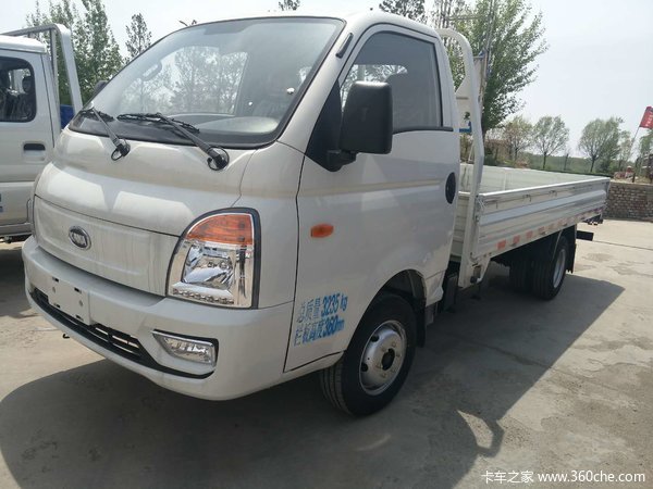 仅售5.1万元 凯马锐航1.5l车