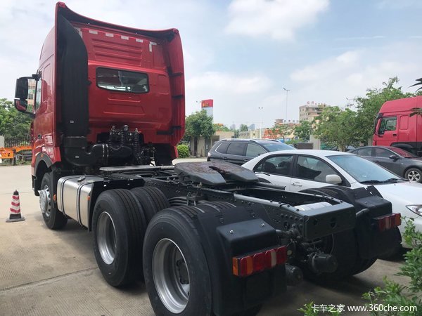 仅售33.2万 惠州HOWO T7H牵引车促销中