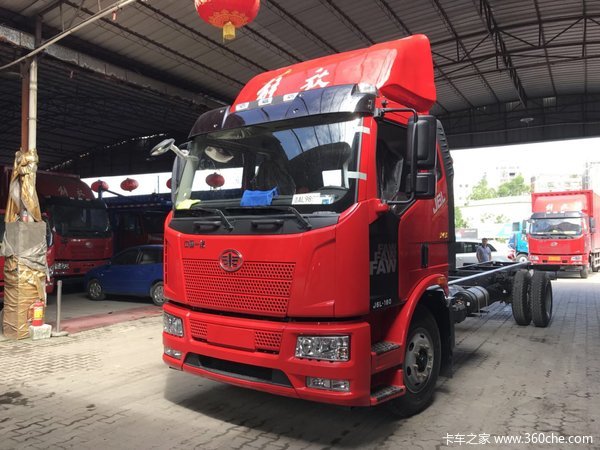 2018款J6L-6.8米到店
