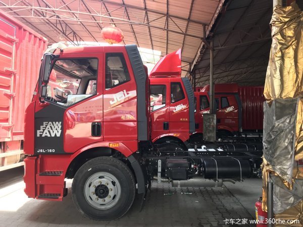 2018款J6L-6.8米到店