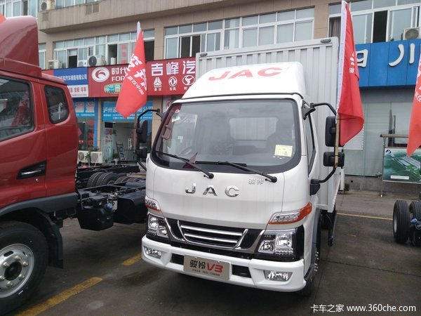 新车到店 泸州骏铃V3载货车仅售9.58万