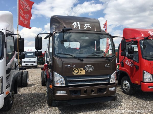 限量一台促销 曲靖虎V载货车仅售11.5万