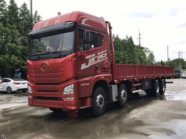 JH6载货车350马力上路33万