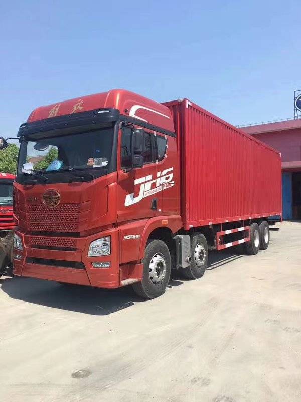 JH6载货车350马力上路33万