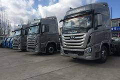 创虎重卡6*4牵引车3台亏本促销