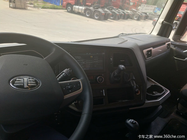 一汽解放 J7 550 新车到店