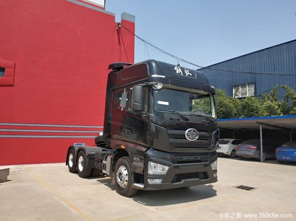 一汽解放 J7 550 新车到店