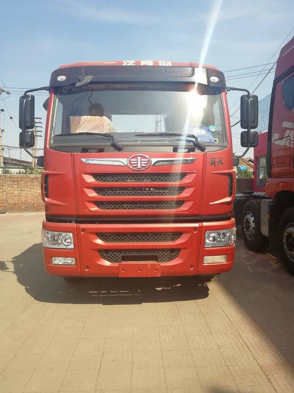 75米仓直降一万  青岛解放 龙vh中卡 220马力 4x2 6.