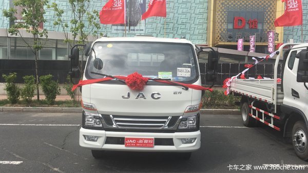 仅售8.7万元 哈尔滨骏铃V6载货车促销