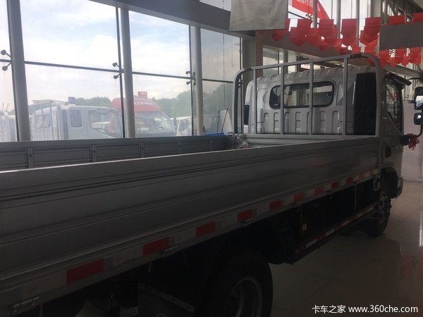 直降1.3万 新疆乌市奥铃捷运轻卡促销中