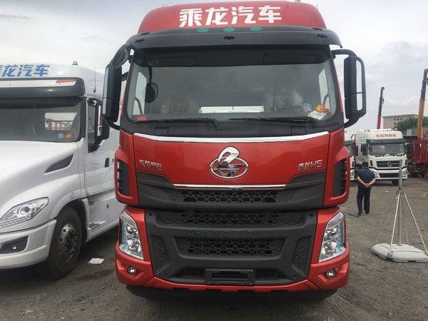 直降0.7万元 乌市乘龙H5牵引车促销中
