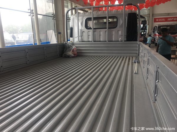 直降1.3万 新疆乌市奥铃捷运轻卡促销中