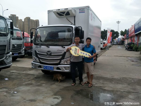 泉州闽捷恭贺吴先生提得欧马可S3