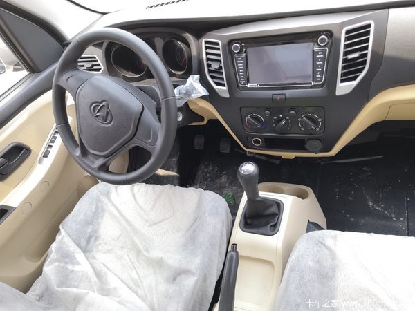 回馈用户 湖州新豹T3载货车钜惠0.3万元