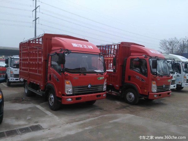 直降0.8万元 青岛王牌7系载货车促销中