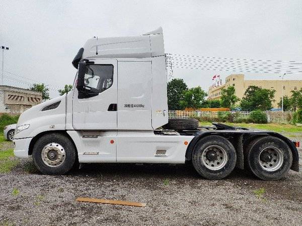 仅限一台 商丘乘龙t7牵引车直降2.8万