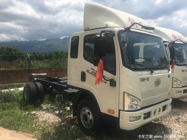 处理库存 红河福瑞J6F底盘车直降0.6万