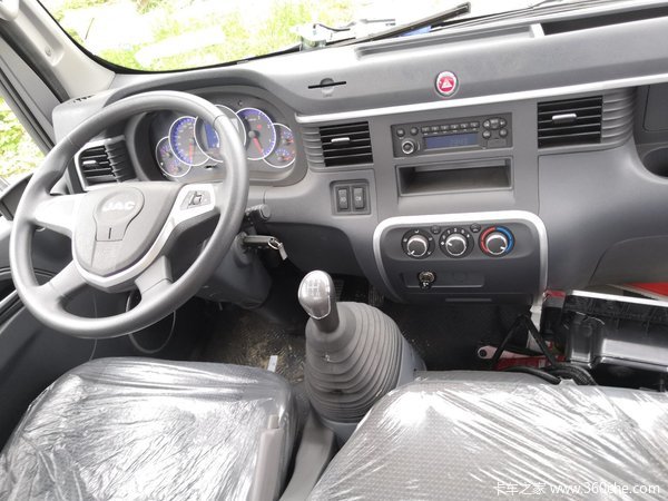 处理库存 杭州骏铃V3箱货底盘直降0.5万