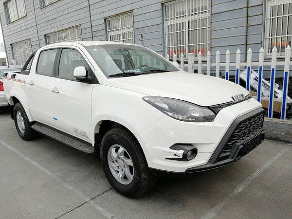 4t柴油 140马力 手动 四驱 双排皮卡  详情表 车型名称 江铃 域虎