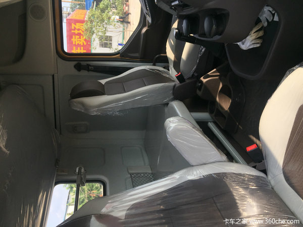 500马力轻量化牵引库存现车仅此一台