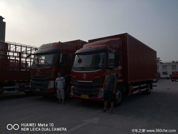 恭喜宗总喜提乘龙M3快递车