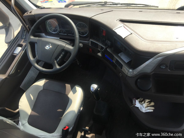 500马力轻量化牵引库存现车仅此一台