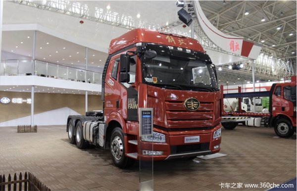 �ڽ��㻦����̨ǣ��ͷ&nbsp;���Ŀ�˭������?