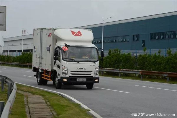 �����ʢ�ģ������ڴ����ؽ�գ�