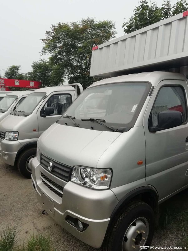 东风 汽油 3.3米单排厢式微卡