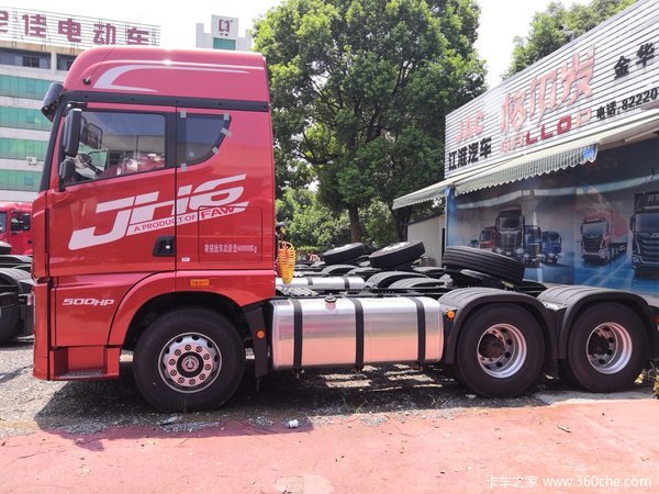 �ڽ��㻦����̨ǣ��ͷ&nbsp;���Ŀ�˭������?