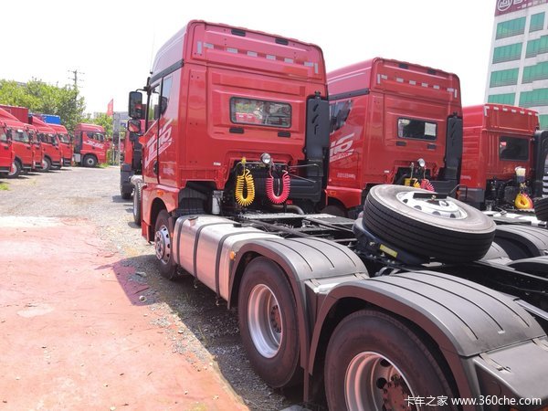 在江浙沪想买台牵引头 这四款谁更划算?