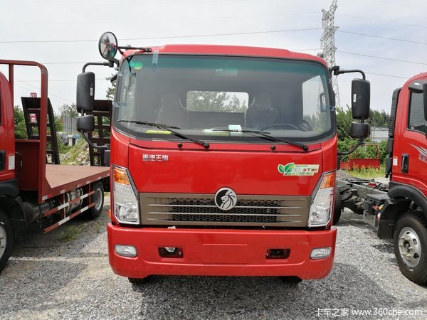 直降0.5万元 南阳王牌7系载货车促销中