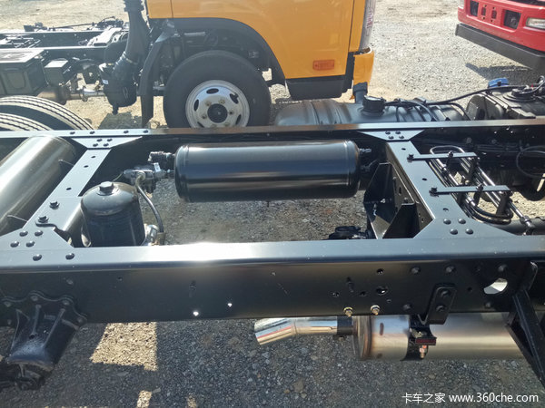 虎VN清障专用底盘梵高黄闪亮到店