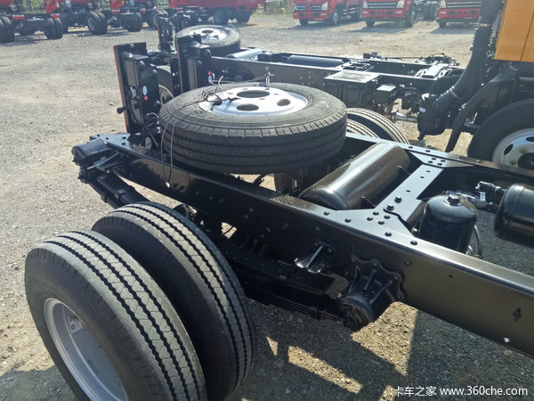 虎VN清障专用底盘梵高黄闪亮到店