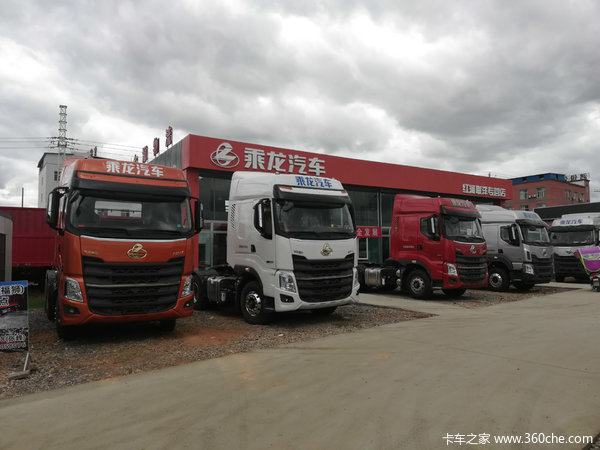 红河联洋东风柳汽乘龙550牵引车大力促销