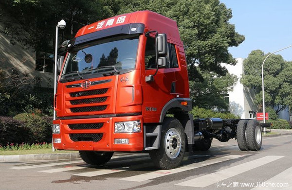 龙v优惠3万起二手车置换有补贴