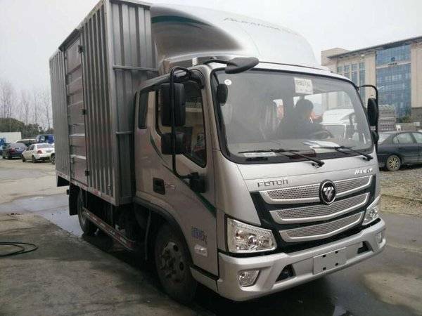 福田欧马可s3排半厢式运输车