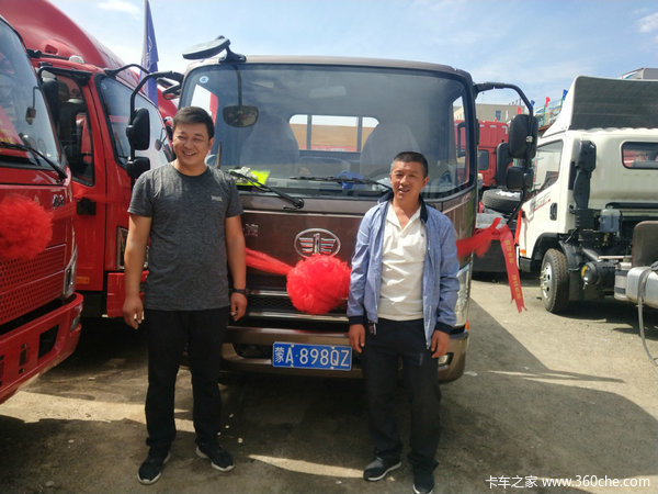 恭喜李瑞刚先生喜得爱车