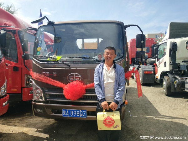 恭喜李瑞刚先生喜得爱车