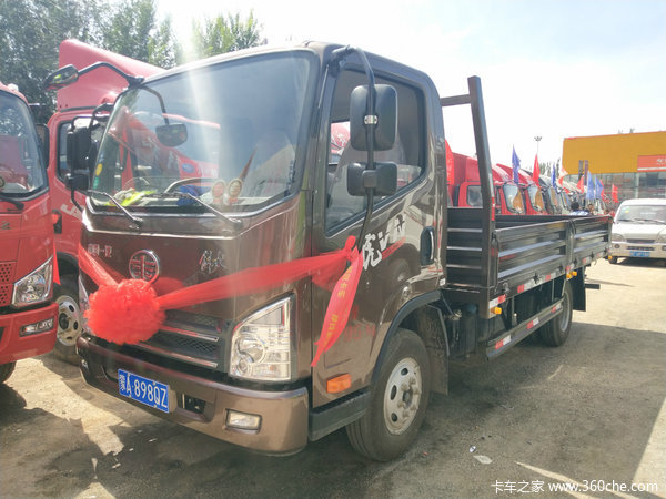 恭喜李瑞刚先生喜得爱车