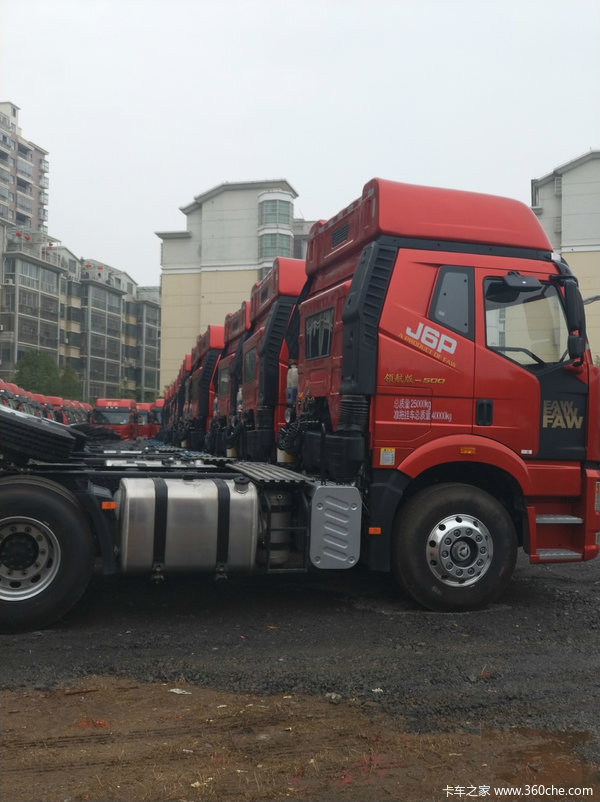 17年生产J6P 6*4 500牵引
