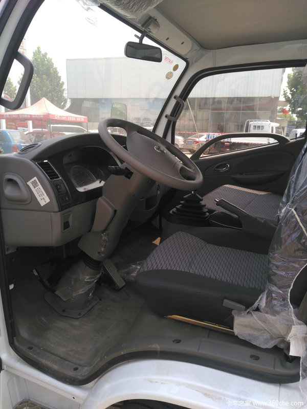 东风多利卡d6排半优惠2千