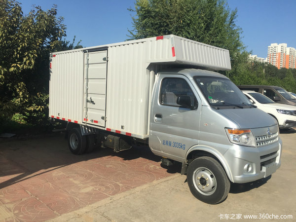 神骐t20l 3.6米钢板箱货 到店